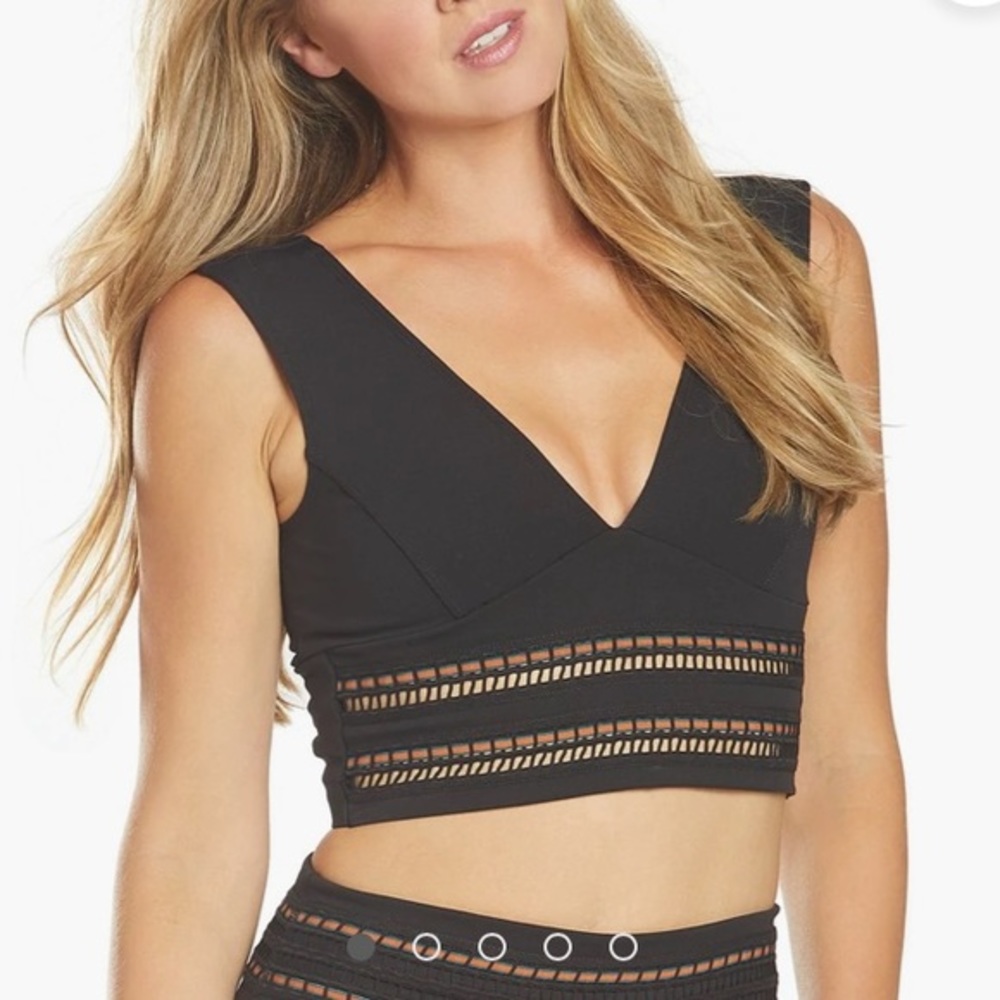 Free People fp movement Ascend Yoga Crop Top Bra Sz XS Long Line Black Cutouts